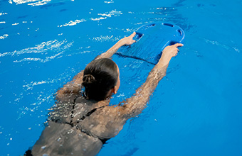 Kurse wie Schwimmlernkurs für Erwachsene im Schenkenseebad Schwäbisch Hall
